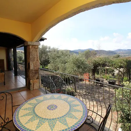 Semesterbostad Bellavista-holiday-home Tanaunella